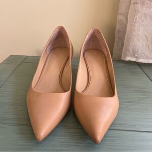 Classic Tan Women's Pumps